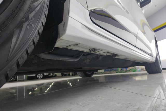 Ford Mondeo 2023, фото 7