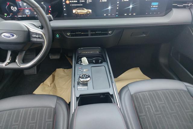 Ford Mondeo 2023, фото 16