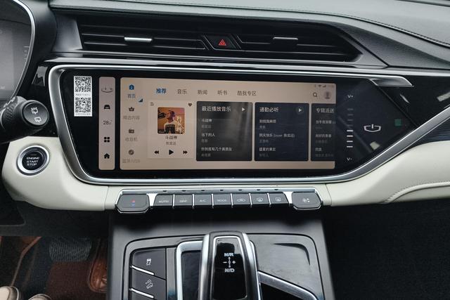 Geely Boyue 2022, фото 15