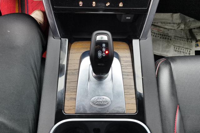 Land Rover Discovery Sport 2023, фото 16