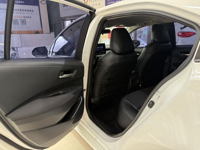 Toyota Corolla 2022, фото 15