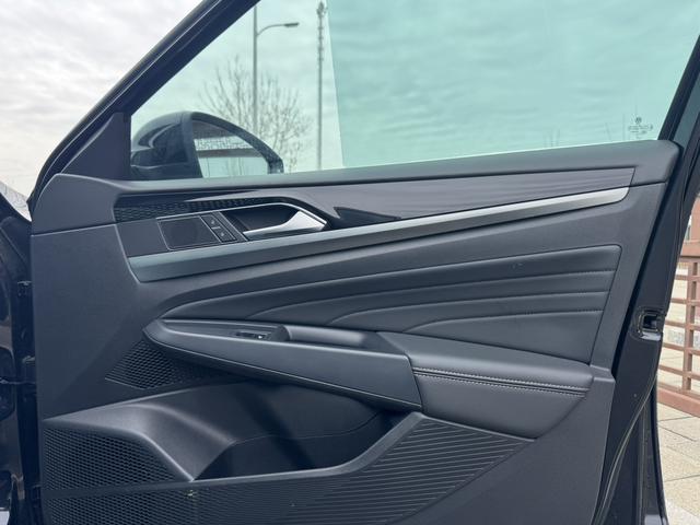 Volkswagen Passat 2022, фото 5