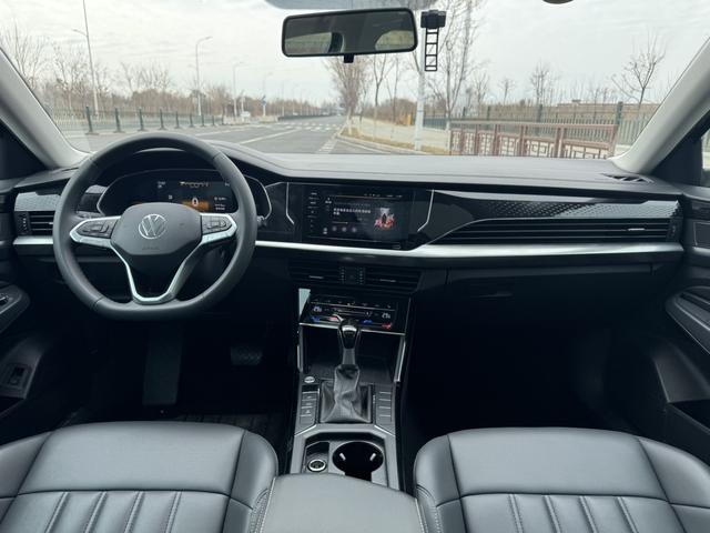 Volkswagen Passat 2022, фото 10