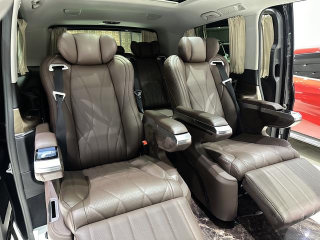 Mercedes-Benz V-Class 2022, фото 24