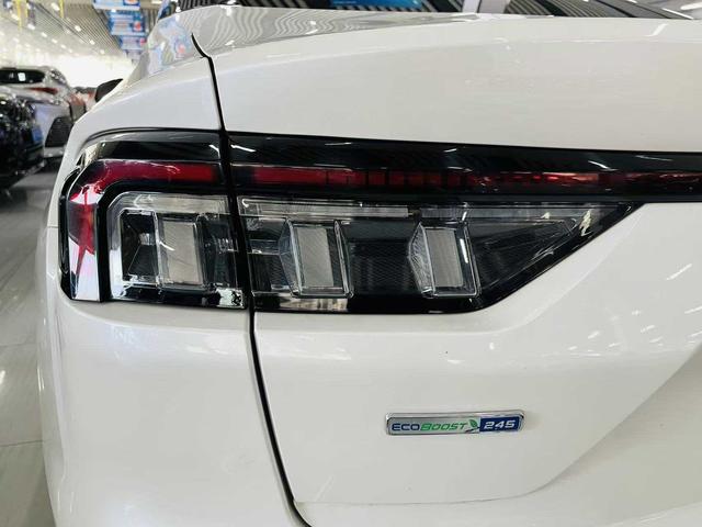 Ford Mondeo 2022, фото 14
