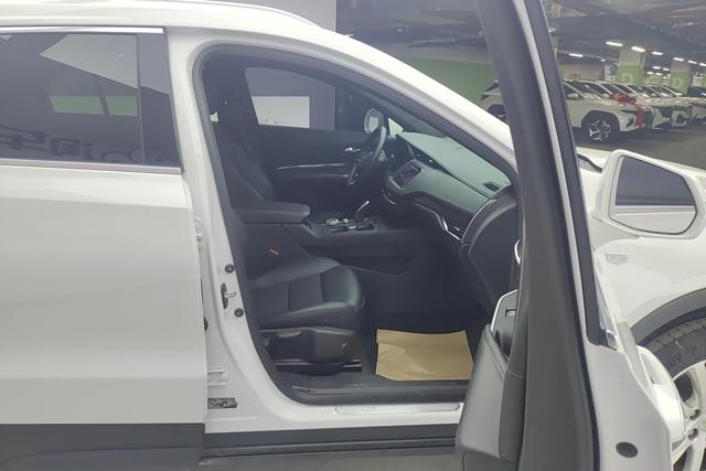 Cadillac XT4 2022, фото 6