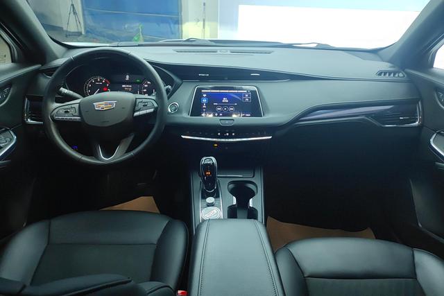 Cadillac XT4 2022, фото 14