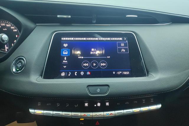 Cadillac XT4 2022, фото 15