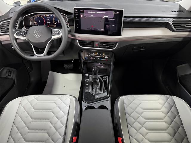 Volkswagen Tayron 2023, фото 15