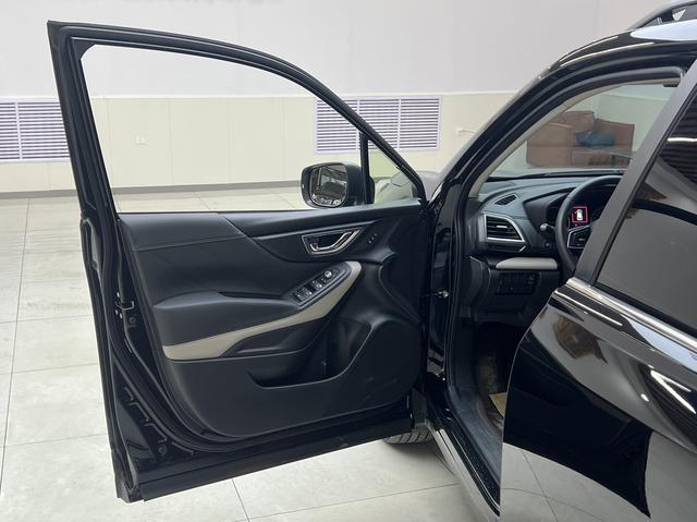 Subaru Forester 2022, фото 12