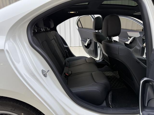 Mercedes-Benz A-Class 2022, фото 14