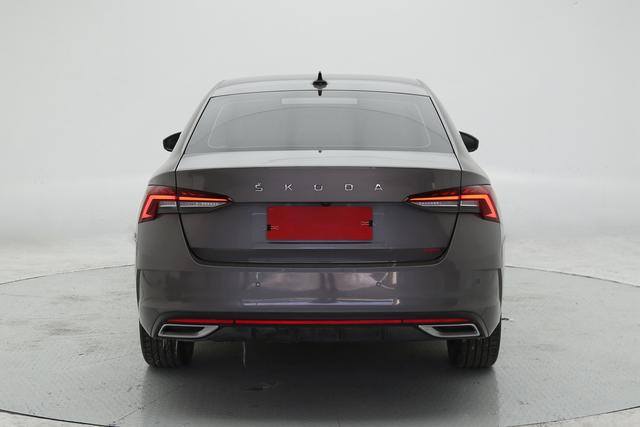 Skoda Octavia 2022, фото 5