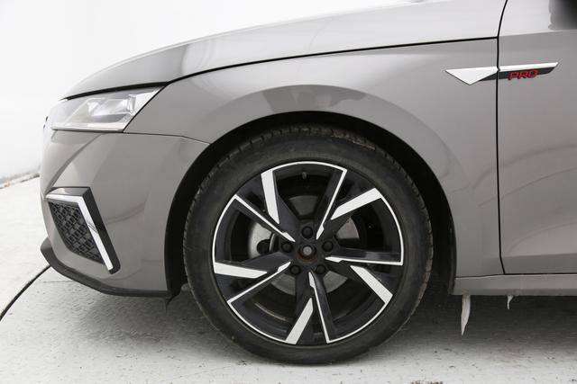 Skoda Octavia 2022, фото 7