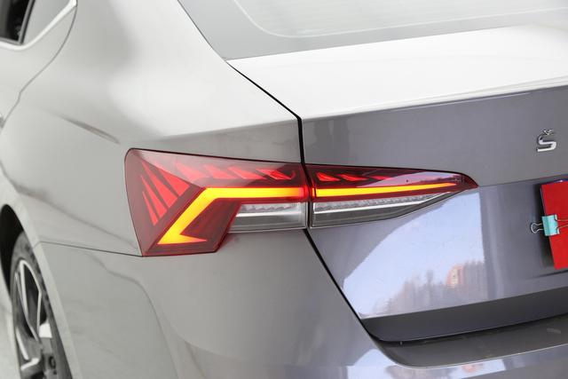 Skoda Octavia 2022, фото 11