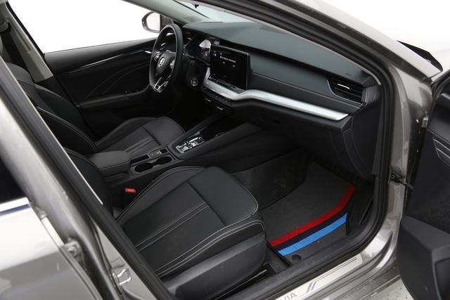 Skoda Octavia 2022, фото 17