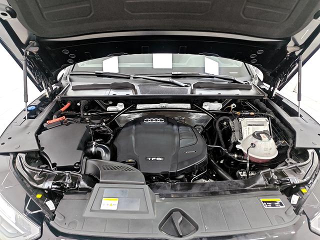Audi Q5L 2022, фото 17