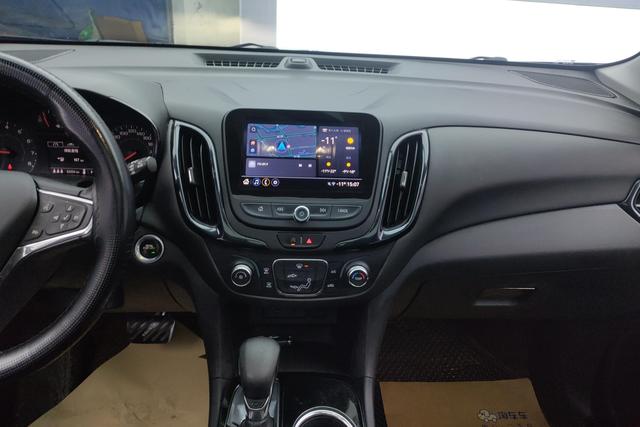 Chevrolet Equinox 2022, фото 15