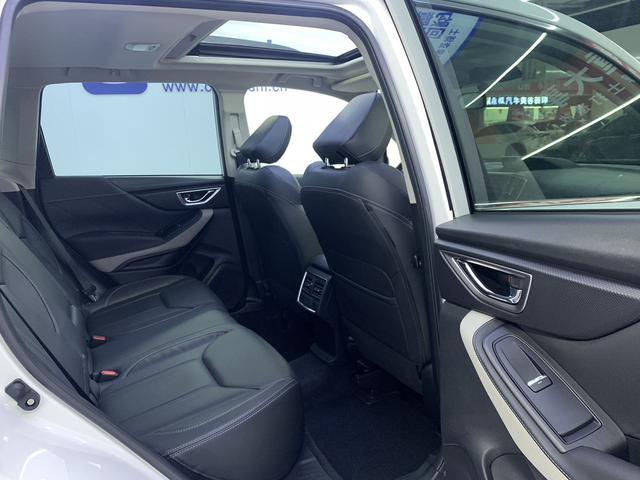 Subaru Forester 2022, фото 16