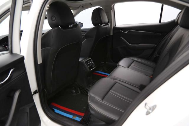 Skoda Octavia 2022, фото 7