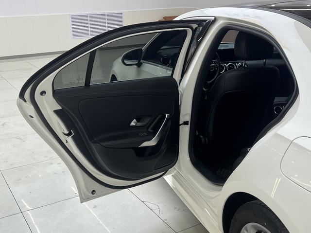 Mercedes-Benz A-Class 2022, фото 18