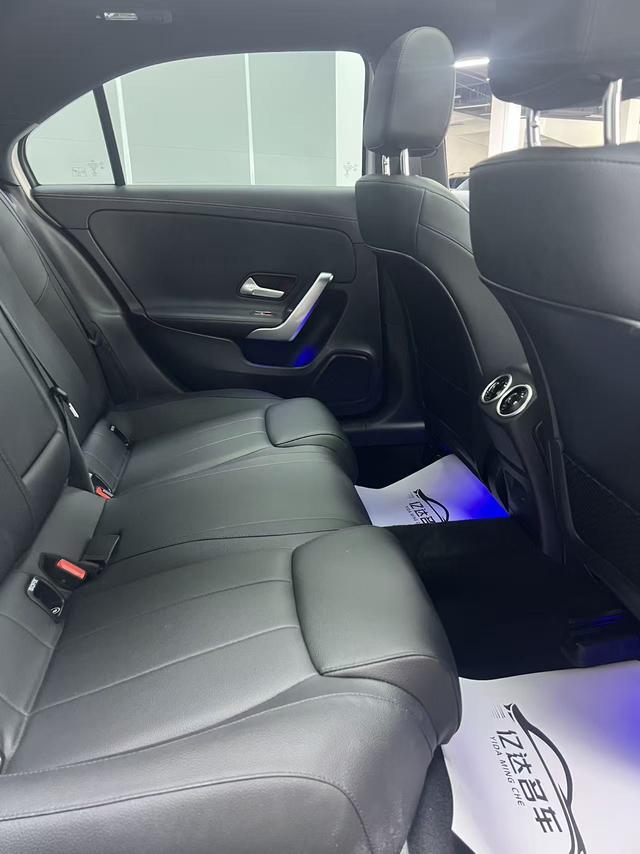 Mercedes-Benz A-Class 2023, фото 16