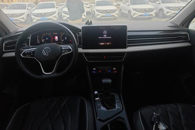 Volkswagen Tiguan 2023, фото 14