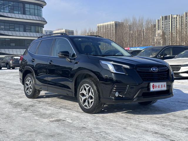 Subaru Forester 2022, фото 5