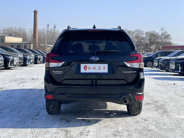 Subaru Forester 2022, фото 8