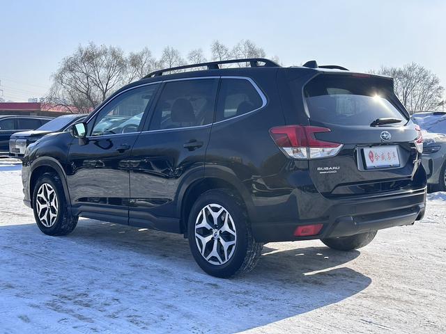 Subaru Forester 2022, фото 9