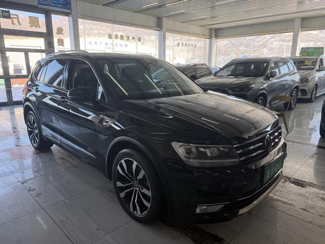 Volkswagen Tiguan 2021, фото 3