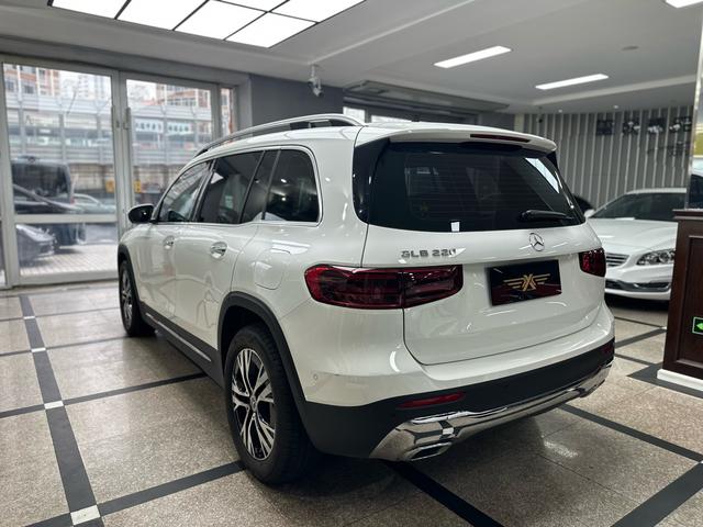 Mercedes-Benz GLB 2024, фото 5
