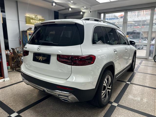 Mercedes-Benz GLB 2024, фото 7