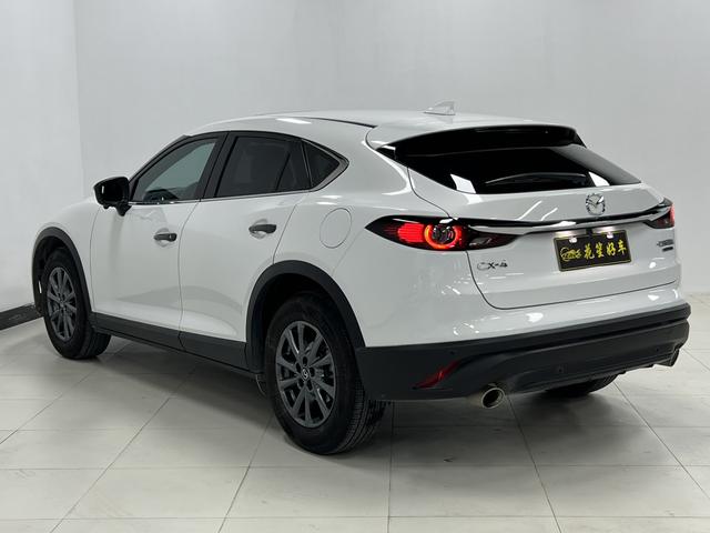 Mazda CX-4 2021, фото 3