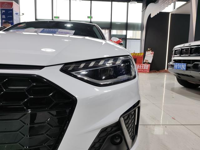 Audi A4L 2022, фото 15
