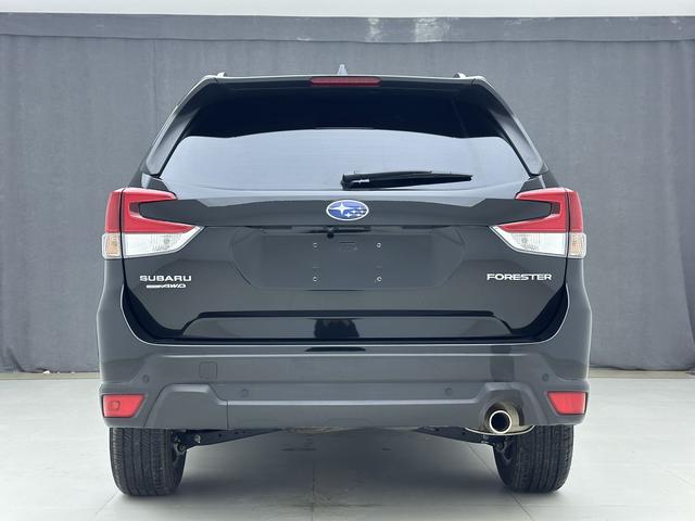 Subaru Forester 2022, фото 5