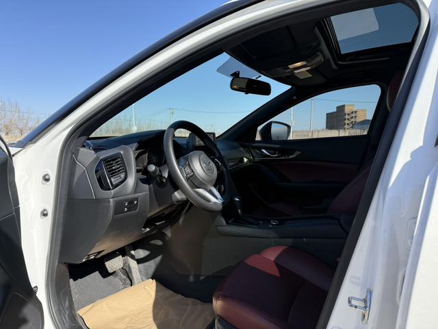 Mazda CX-4 2021, фото 13
