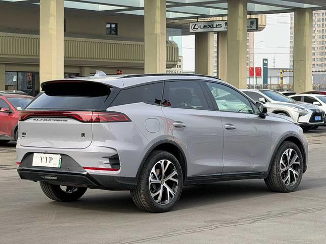 BYD Tang 2025, фото 7