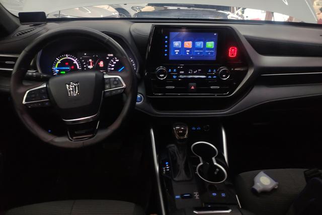 Toyota Crown 2021, фото 14