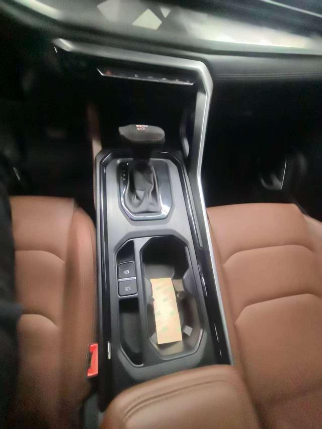 Geely Emgrand X6 2021, фото 14