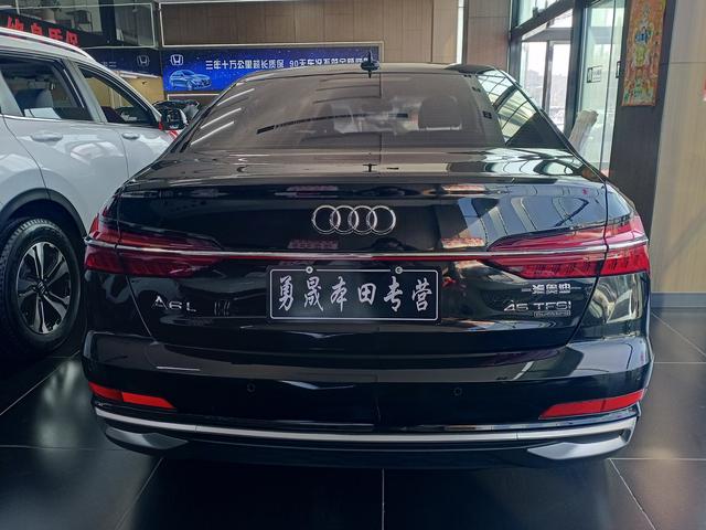 Audi A6L 2021, фото 8