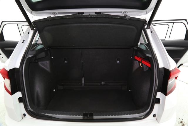 Skoda Karoq 2023, фото 17