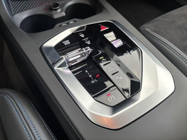 BMW 2 2025, фото 12