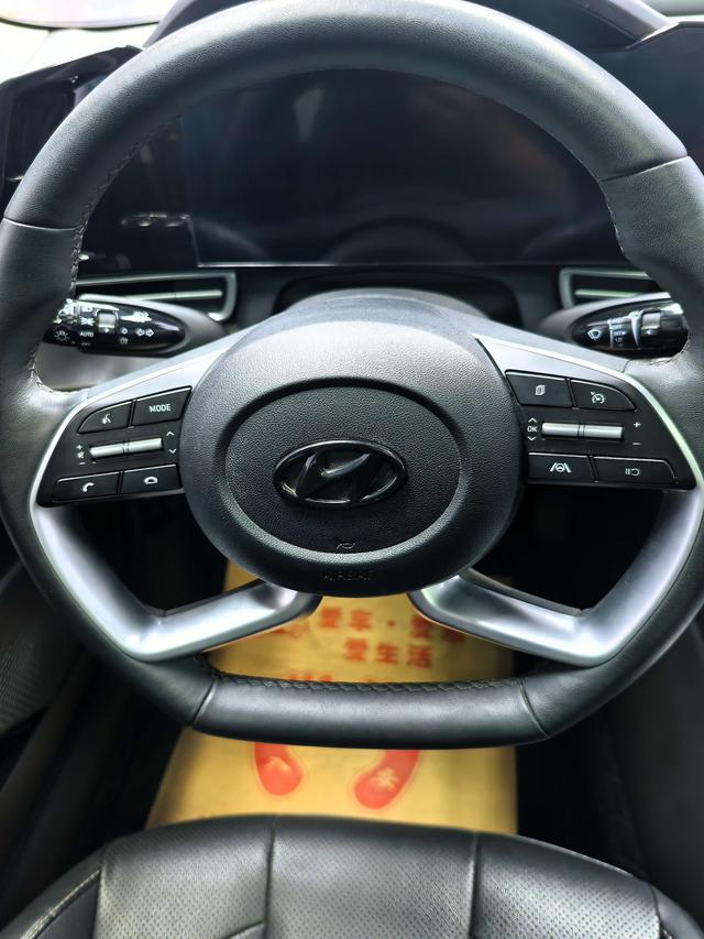 Hyundai Elantra 2022, фото 14