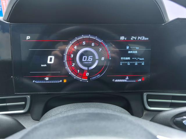 Hyundai Elantra 2022, фото 17