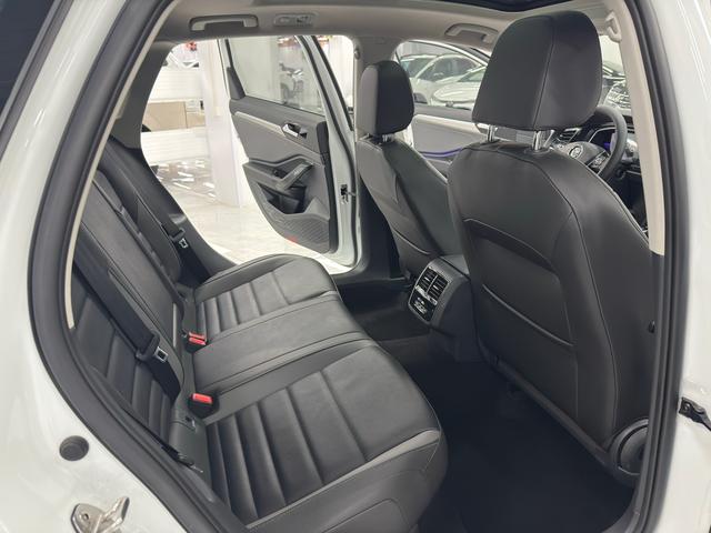 Volkswagen Jetta 2021, фото 11