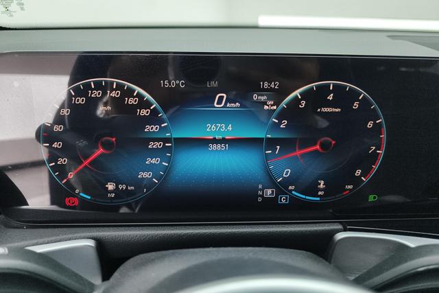 Mercedes-Benz GLB 2022, фото 17