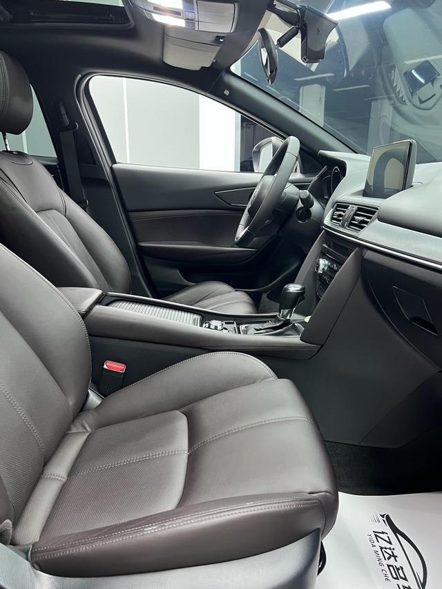 Mazda CX-4 2021, фото 17