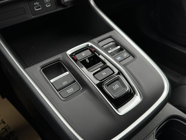 Honda CR-V 2025, фото 13