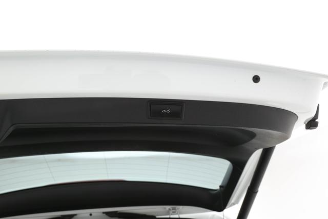Skoda Karoq 2023, фото 14