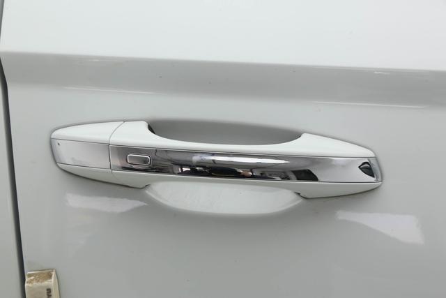 Skoda Karoq 2023, фото 17